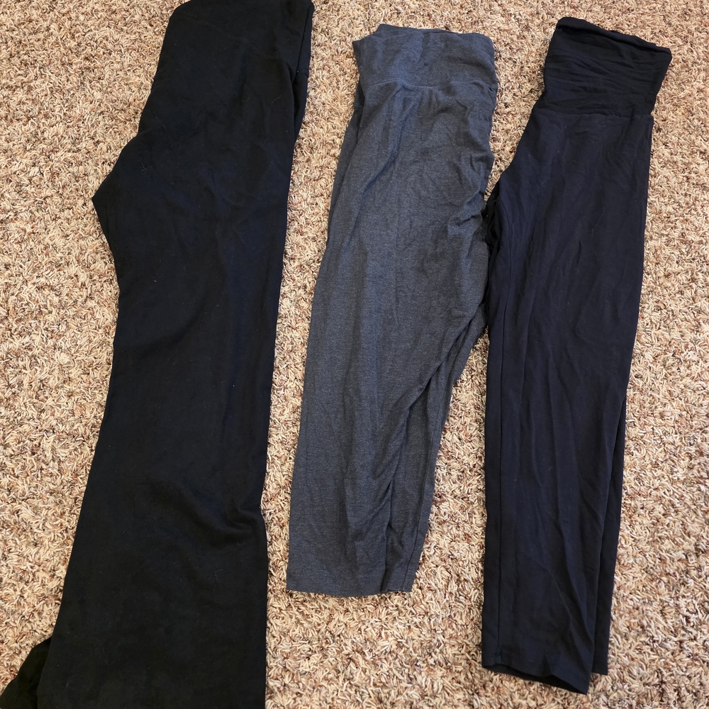 Women's Black and Gray Leggings Set